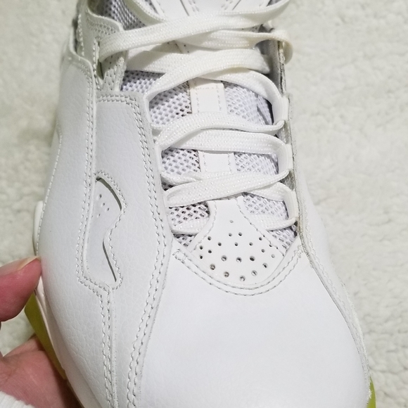 Jordan 7 True Flight White and Volt Ice (2013) - Picture 2 of 9